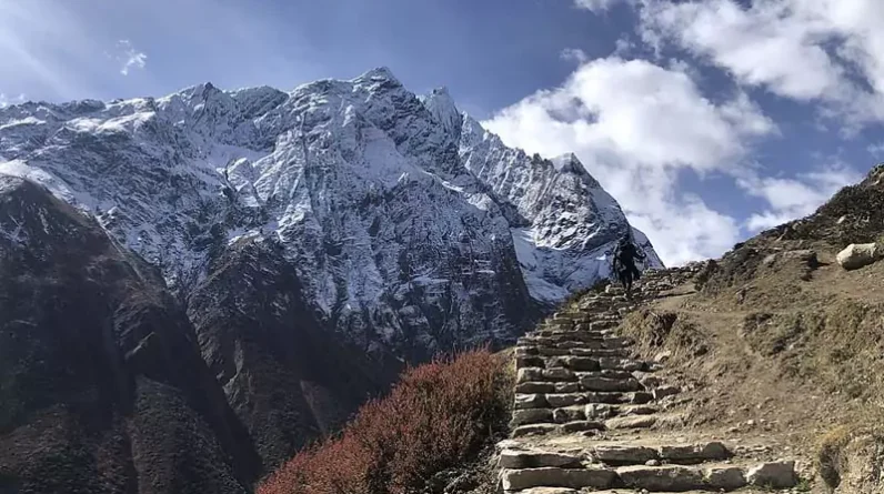 Trekking the Manaslu Circuit